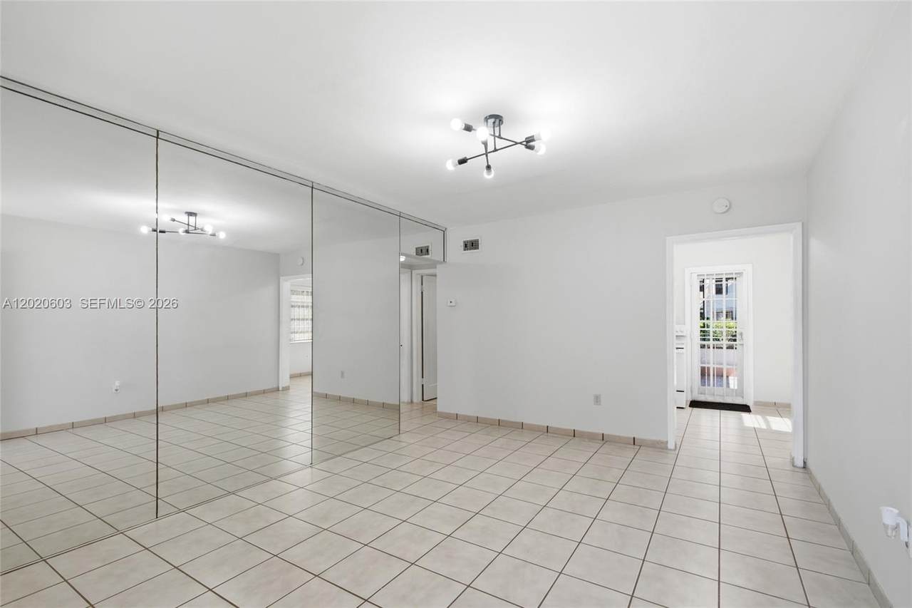 https://bt-photos.global.ssl.fastly.net/miami/1280_boomver_2_A12020603-2.jpg