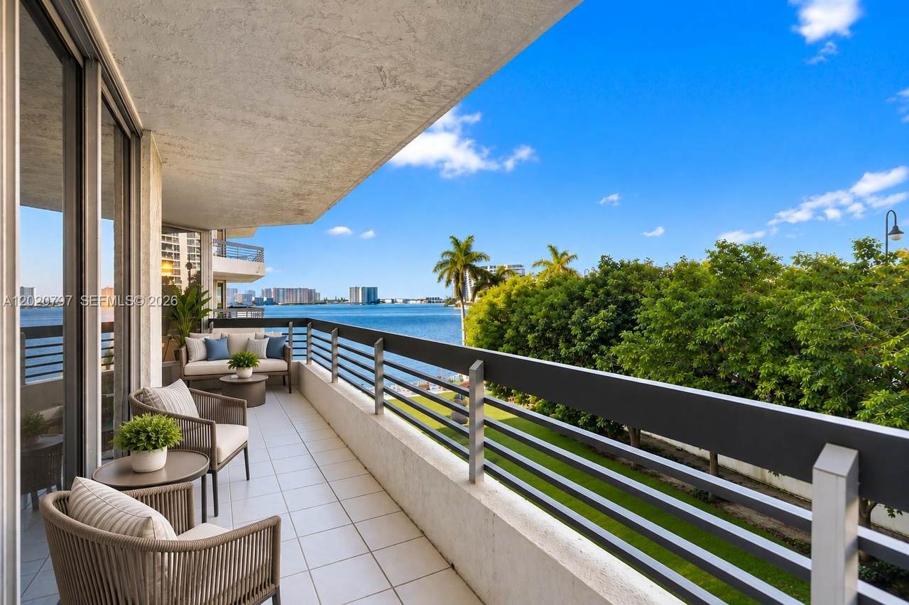 https://bt-photos.global.ssl.fastly.net/miami/1280_boomver_1_A12020797-2.jpg