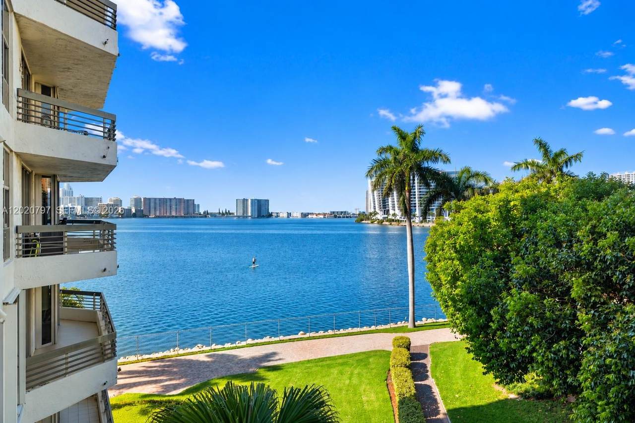 https://bt-photos.global.ssl.fastly.net/miami/1280_boomver_1_A12020797-2.jpg
