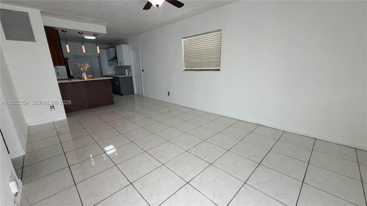 https://bt-photos.global.ssl.fastly.net/miami/1280_boomver_2_A12022354-2.jpg