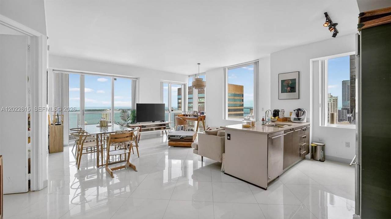 https://bt-photos.global.ssl.fastly.net/miami/1280_boomver_2_A12022615-2.jpg