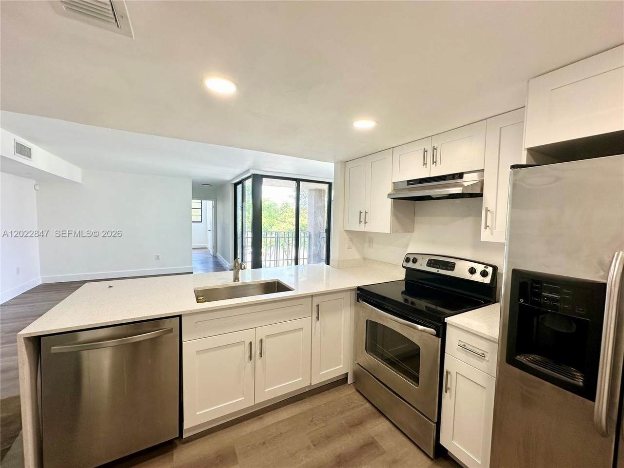 3561 117 Ave - Photo 1
