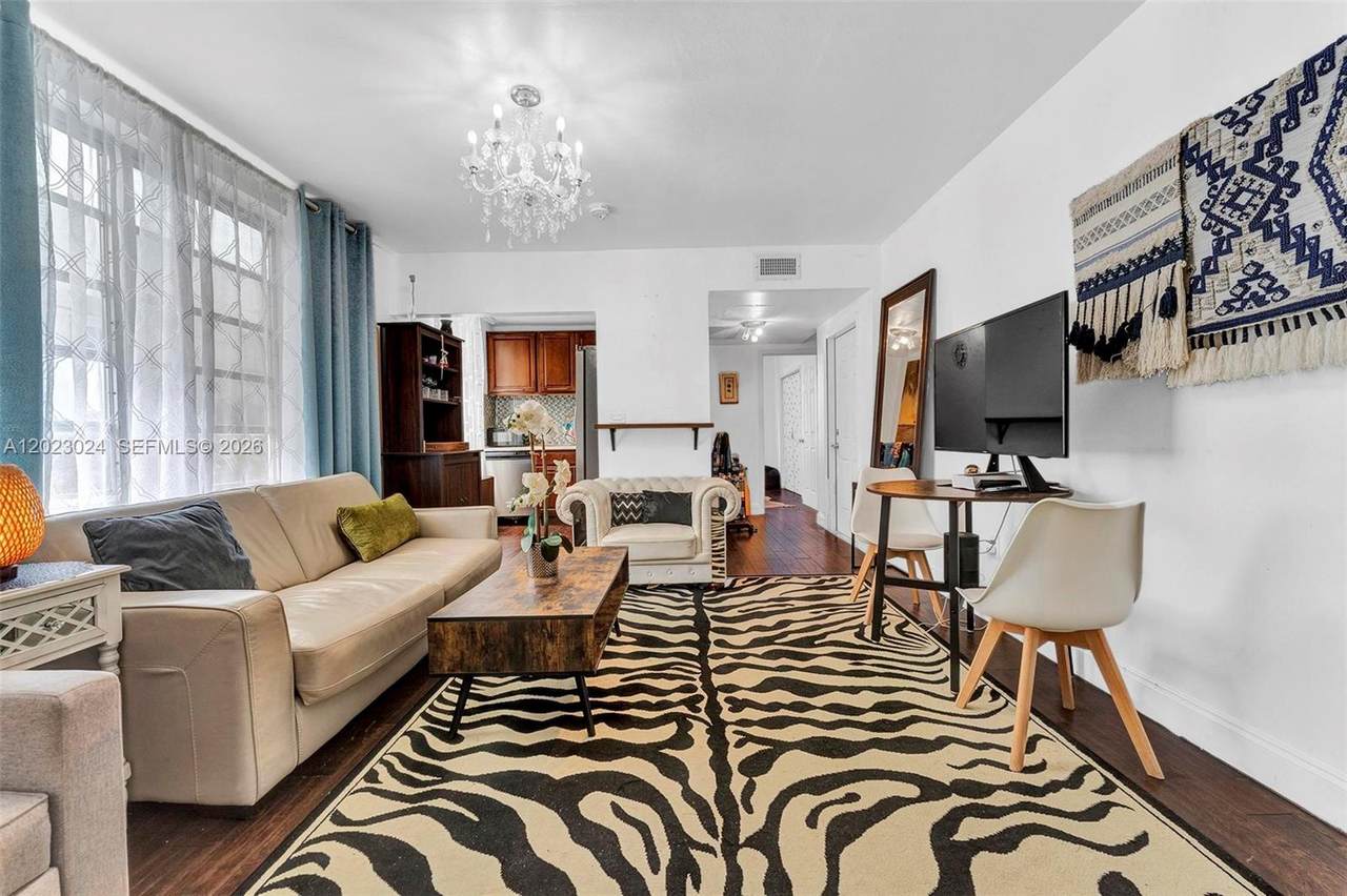 1150 Euclid Ave - Photo 1