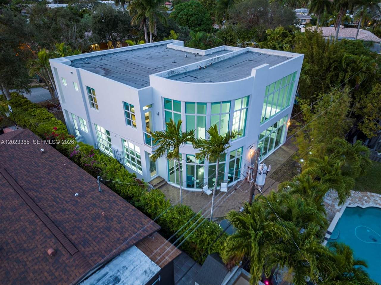 https://bt-photos.global.ssl.fastly.net/miami/1280_boomver_2_A12023385-2.jpg