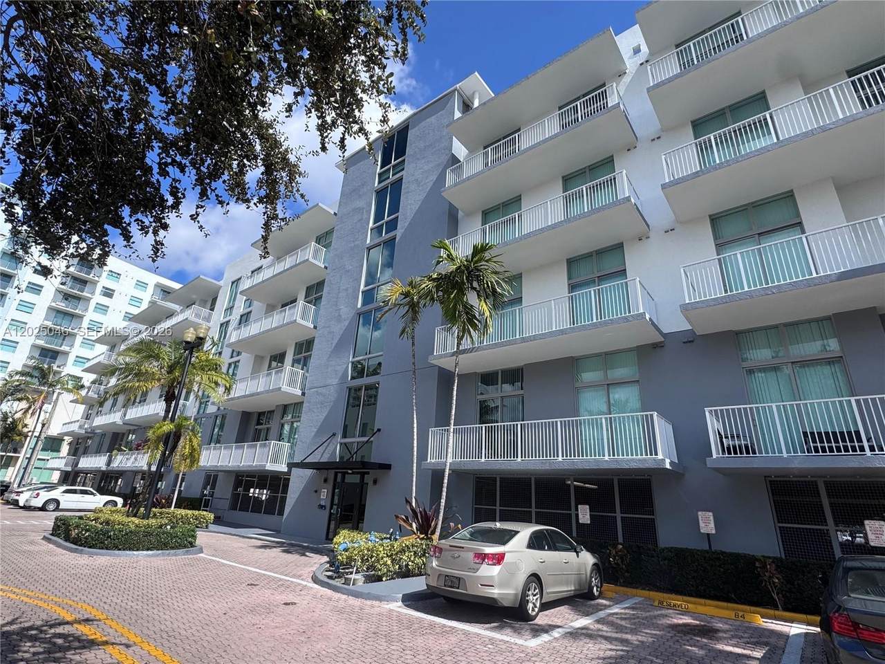 2100 Van Buren St - Photo 1