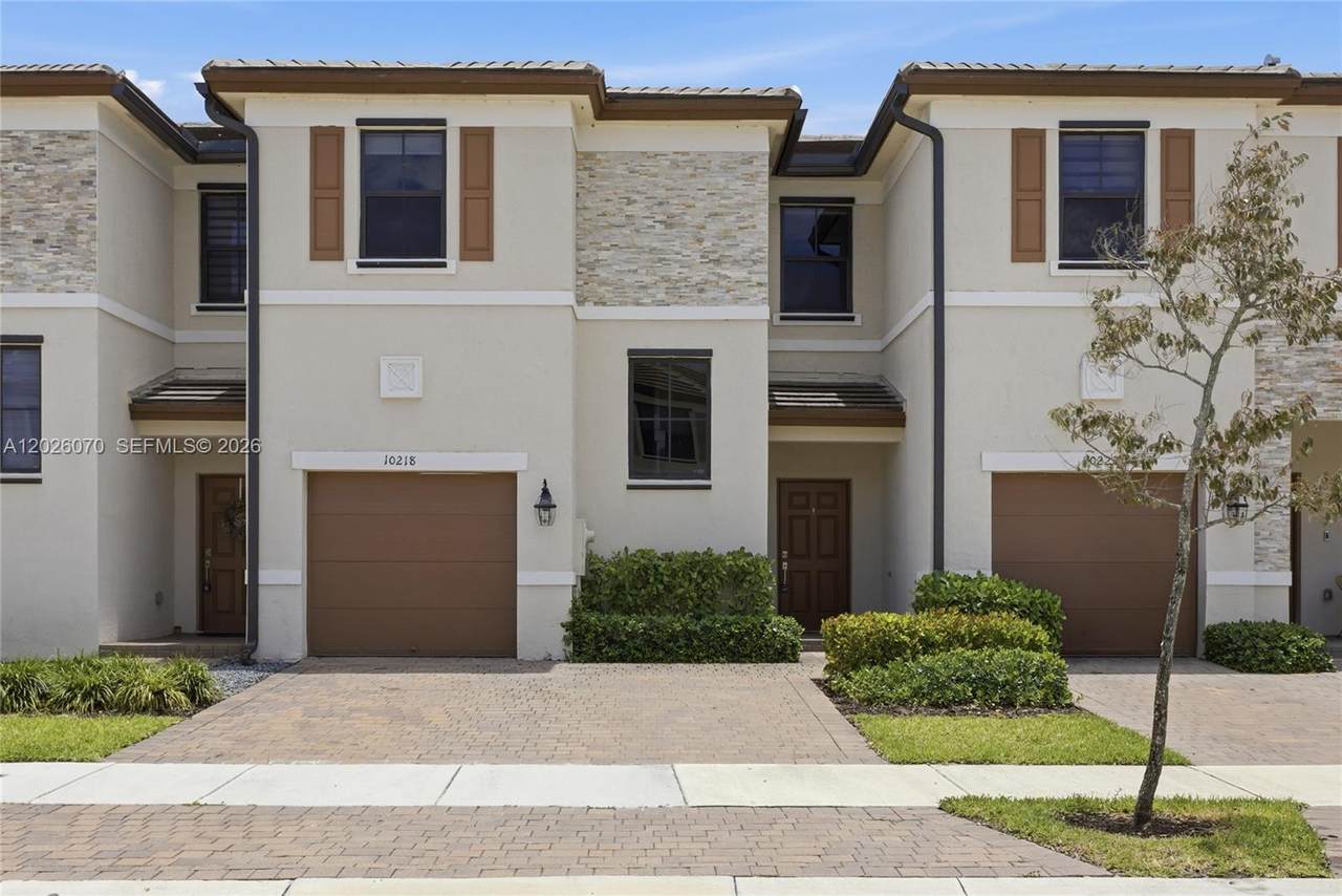 https://bt-photos.global.ssl.fastly.net/miami/1280_boomver_4_A12026070-2.jpg