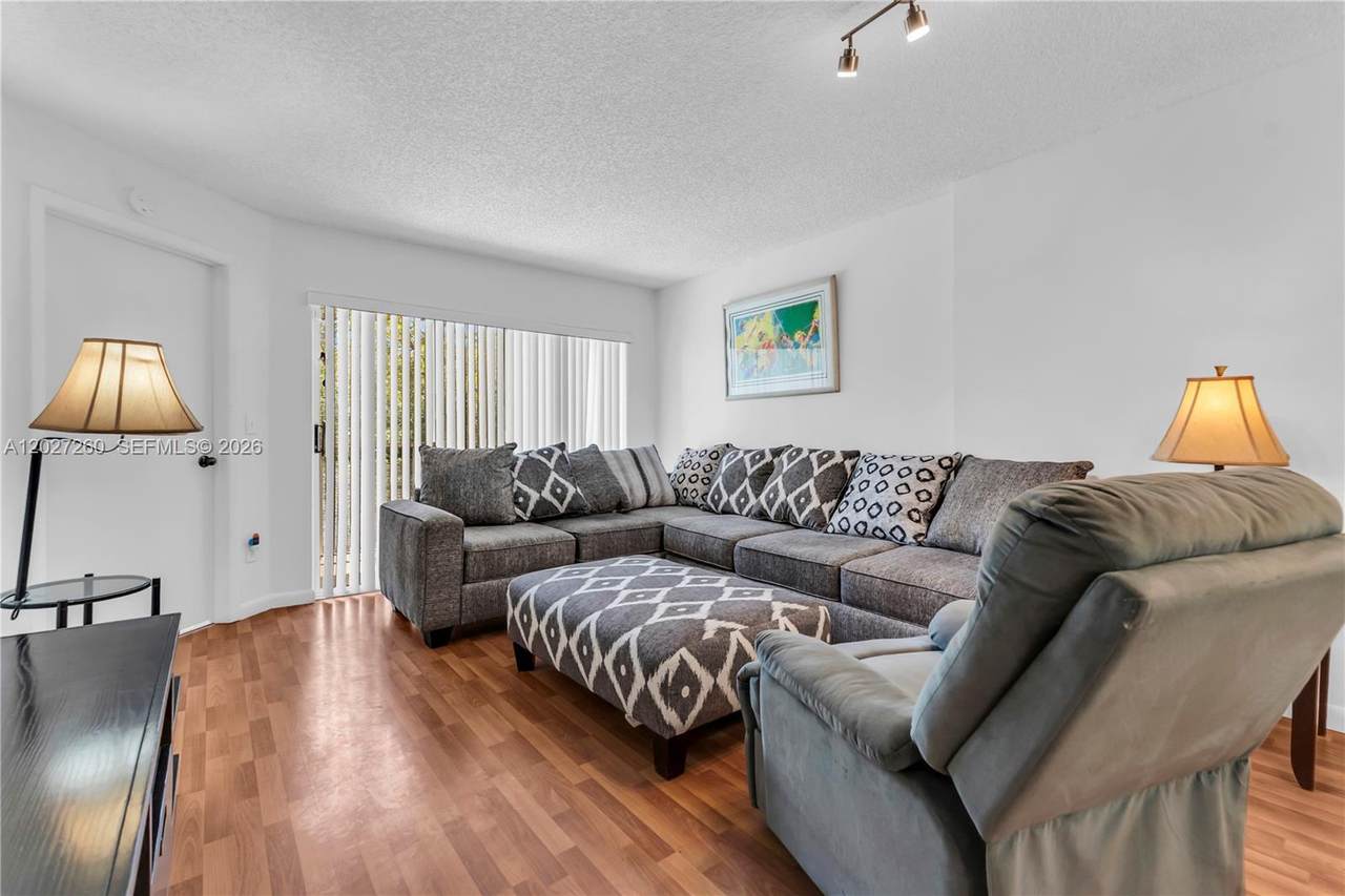 9511 Weldon Cir - Photo 1