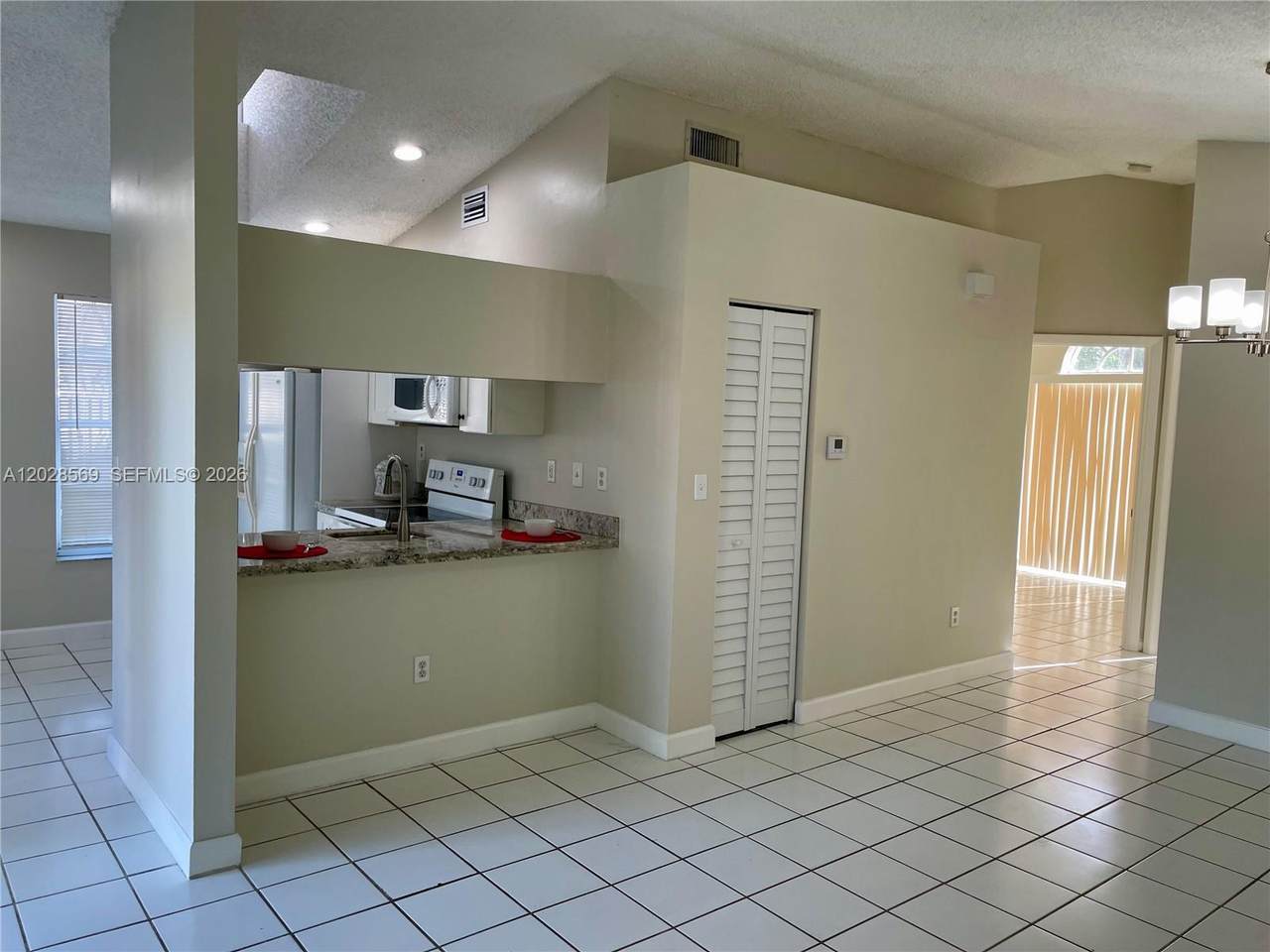 https://bt-photos.global.ssl.fastly.net/miami/1280_boomver_2_A12028569-2.jpg