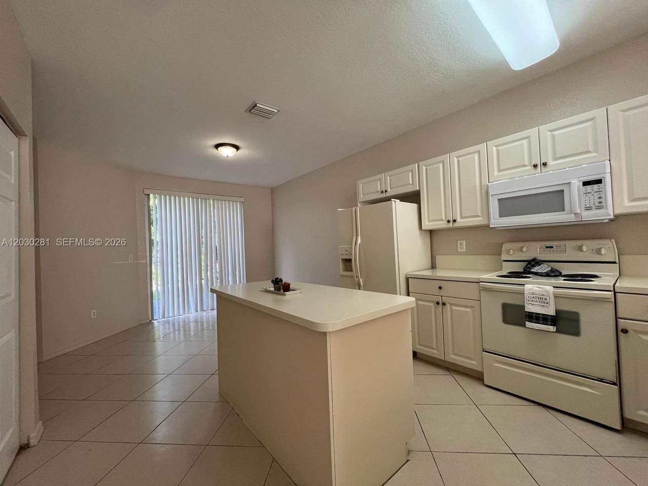 https://bt-photos.global.ssl.fastly.net/miami/1280_boomver_2_A12030281-2.jpg