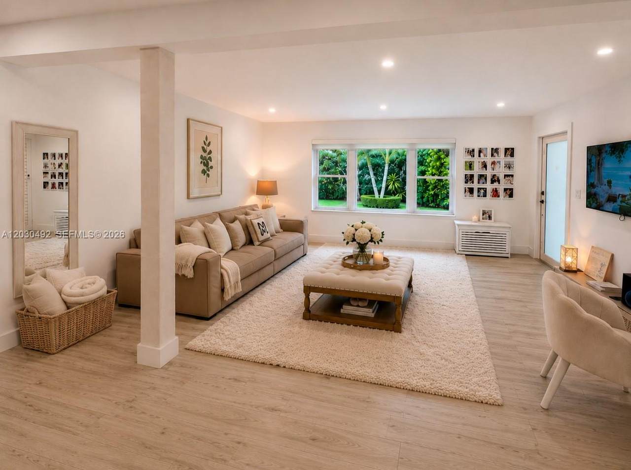 1905 Alamanda Dr - Photo 1