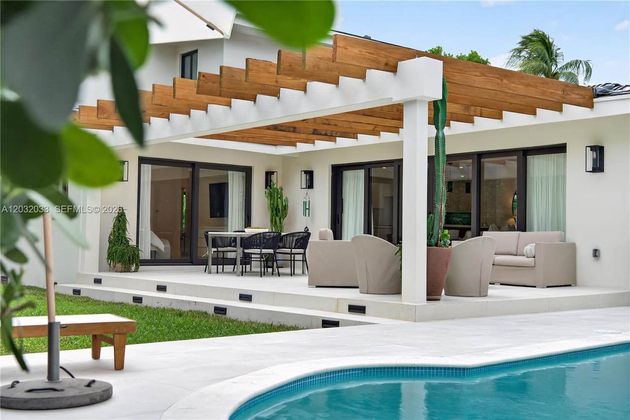 https://bt-photos.global.ssl.fastly.net/miami/1280_boomver_2_A12032033-2.jpg