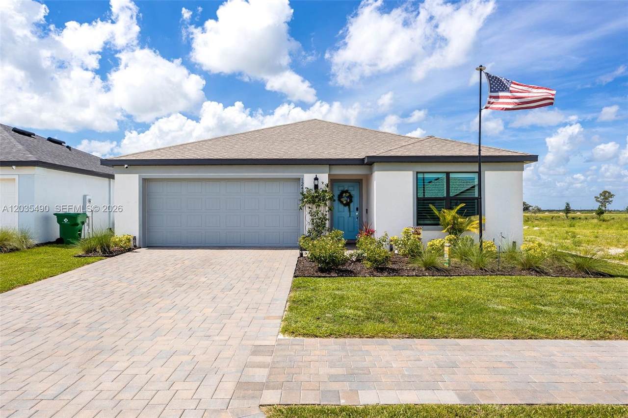 1243 Caloosa Cove Dr - Photo 1