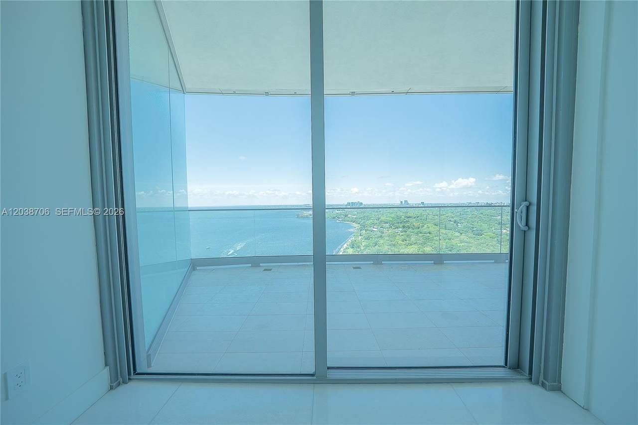 https://bt-photos.global.ssl.fastly.net/miami/1280_boomver_2_A12038706-2.jpg