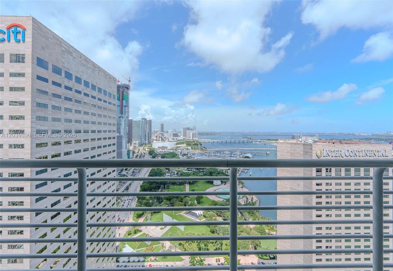 325 Biscayne Blvd - Photo 1