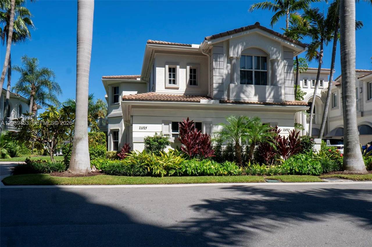 https://bt-photos.global.ssl.fastly.net/miami/1280_boomver_2_A12039463-2.jpg