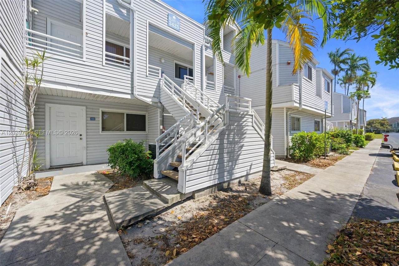 3449 44th St - Photo 1