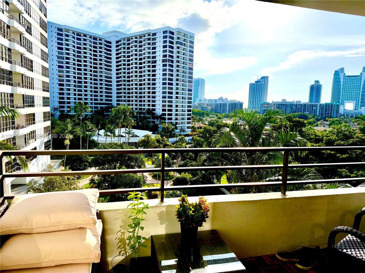 https://bt-photos.global.ssl.fastly.net/miami/1280_boomver_2_A12039903-2.jpg