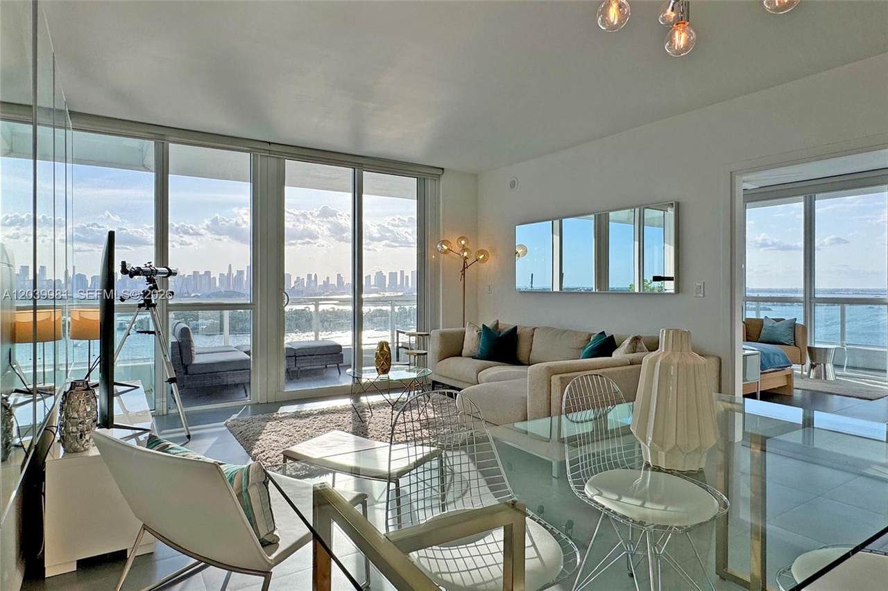 540 West Ave - Photo 1