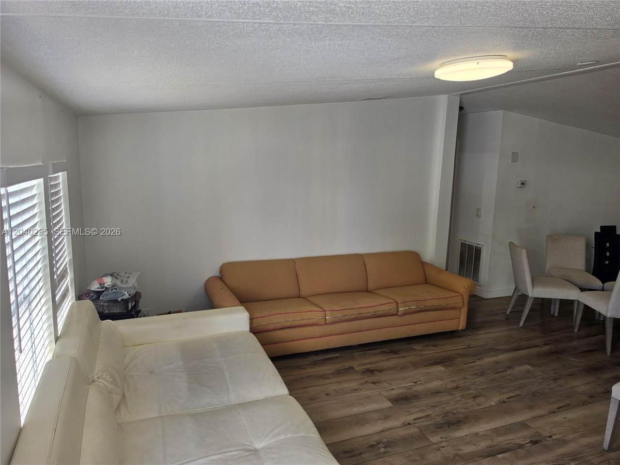 https://bt-photos.global.ssl.fastly.net/miami/1280_boomver_2_A12040295-2.jpg