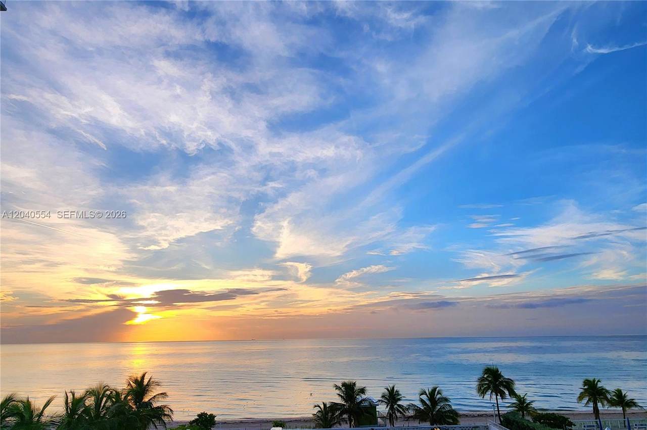 2030 Ocean Dr - Photo 1