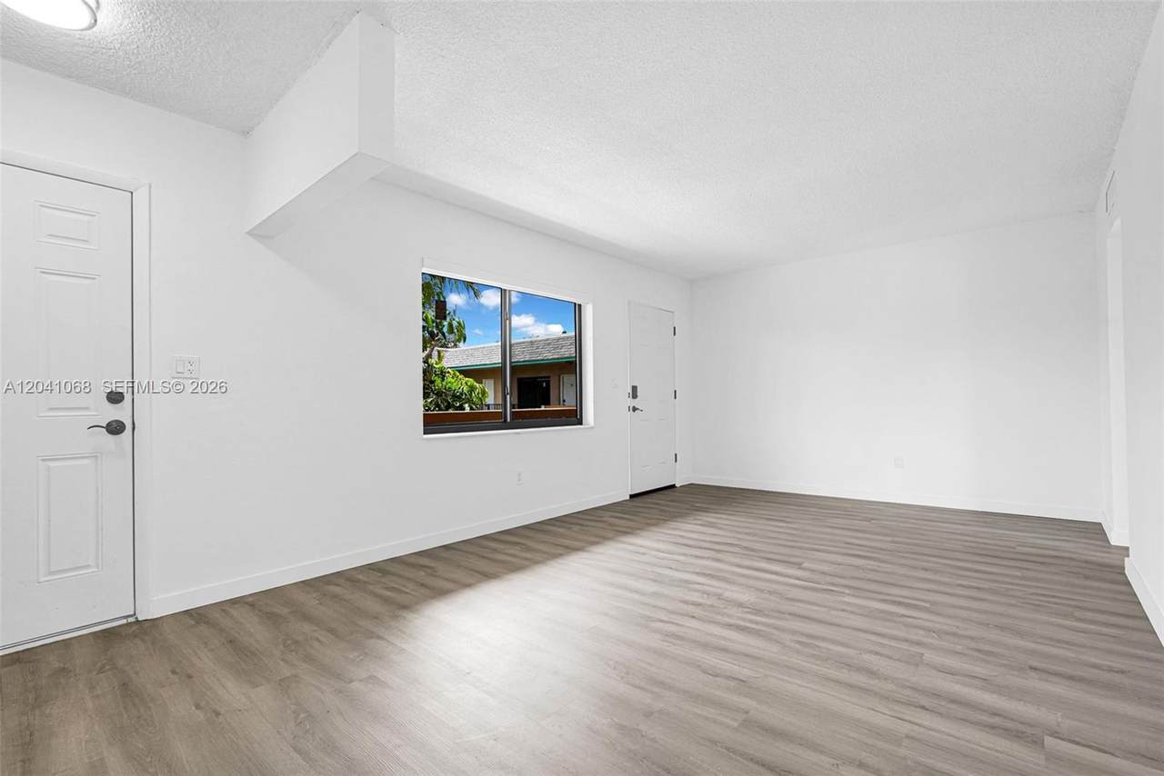 13210 Memorial Hwy - Photo 1