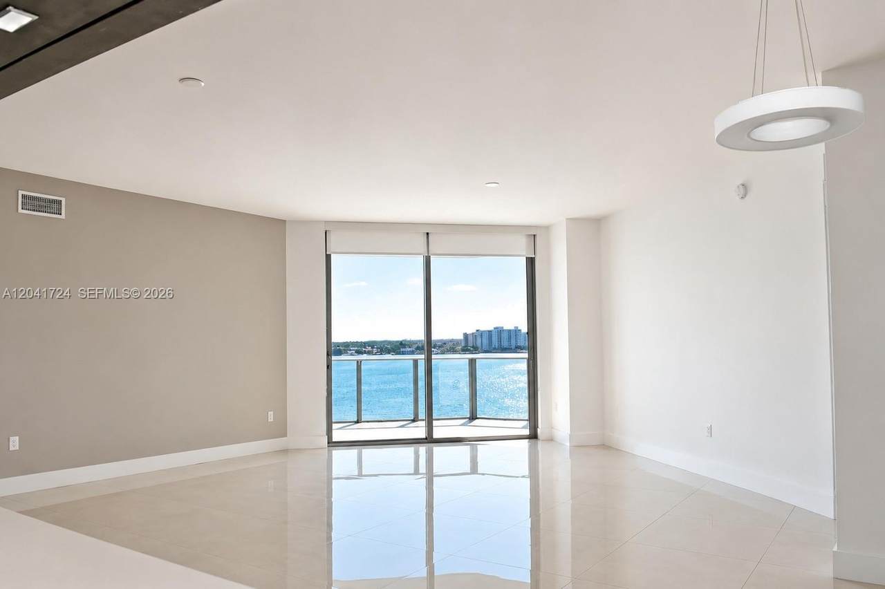 https://bt-photos.global.ssl.fastly.net/miami/1280_boomver_2_A12041724-2.jpg