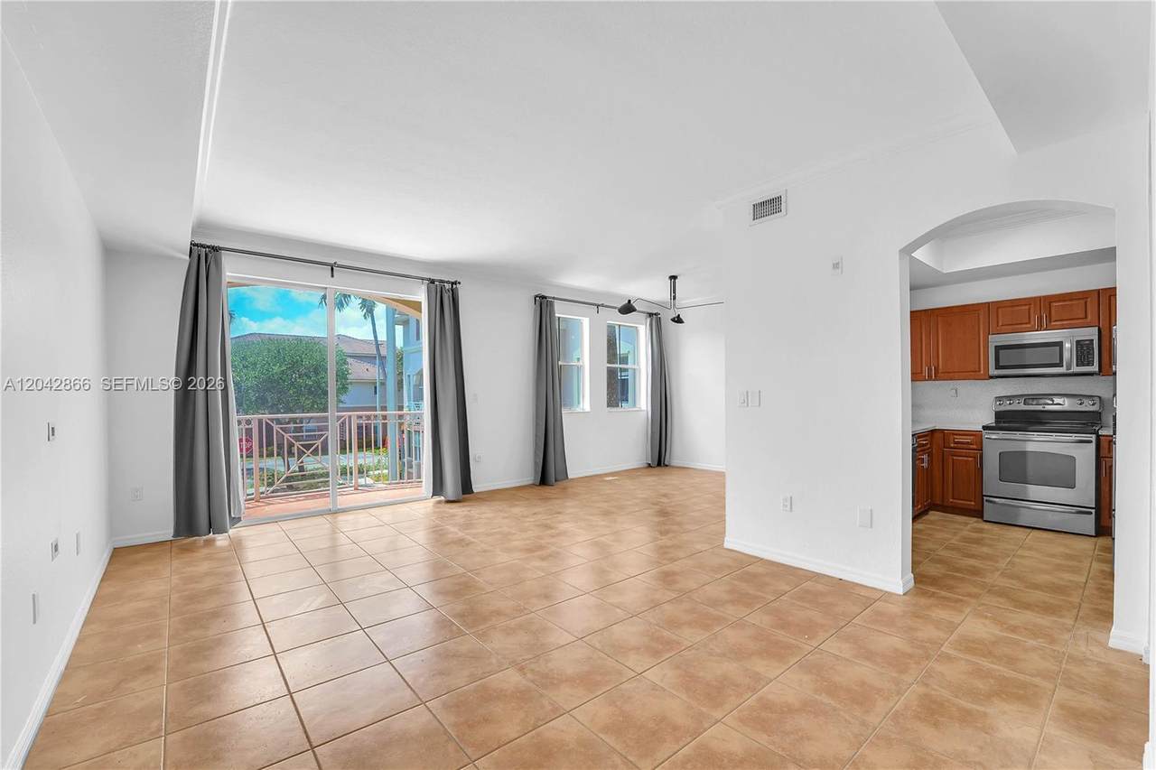 8858 Flagler St - Photo 1
