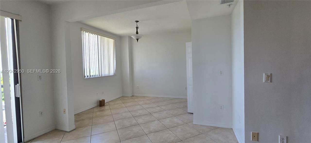 https://bt-photos.global.ssl.fastly.net/miami/1280_boomver_2_A12042950-2.jpg