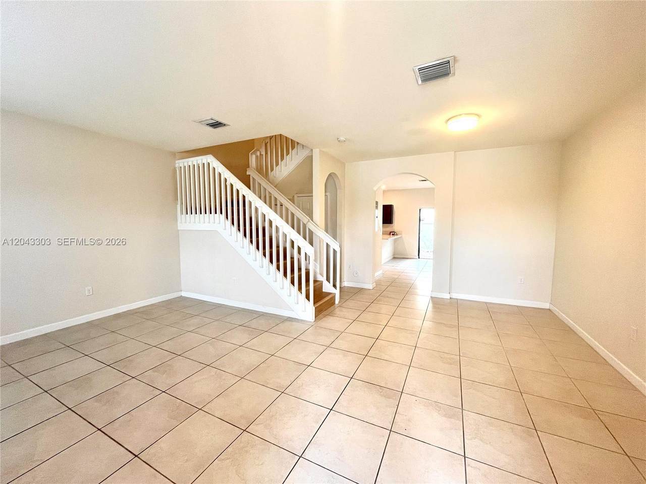https://bt-photos.global.ssl.fastly.net/miami/1280_boomver_1_A12043303-2.jpg