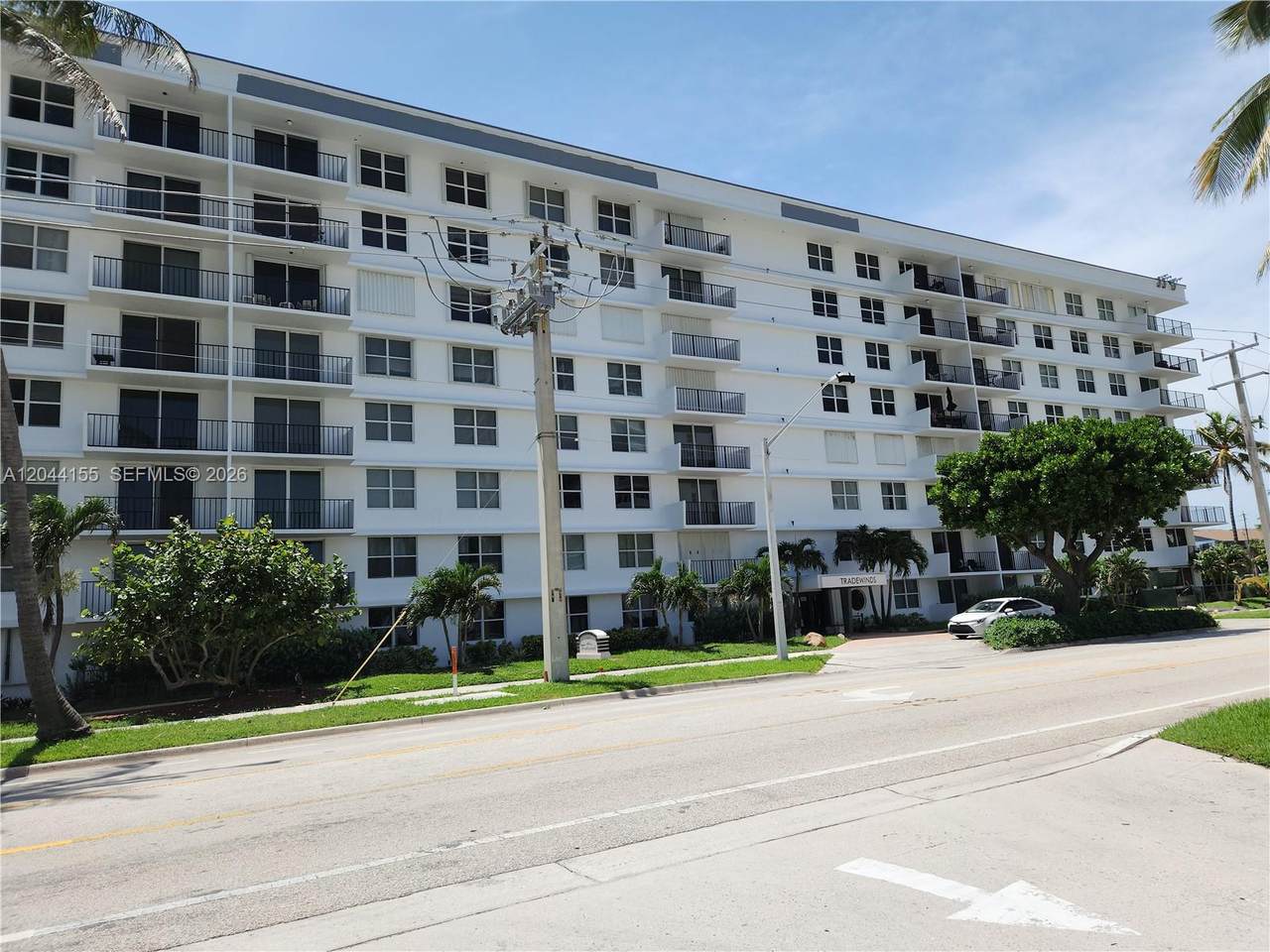 1009 Ocean Blvd - Photo 1
