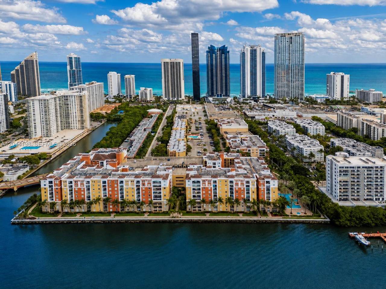 https://bt-photos.global.ssl.fastly.net/miami/1280_boomver_2_A12044198-2.jpg