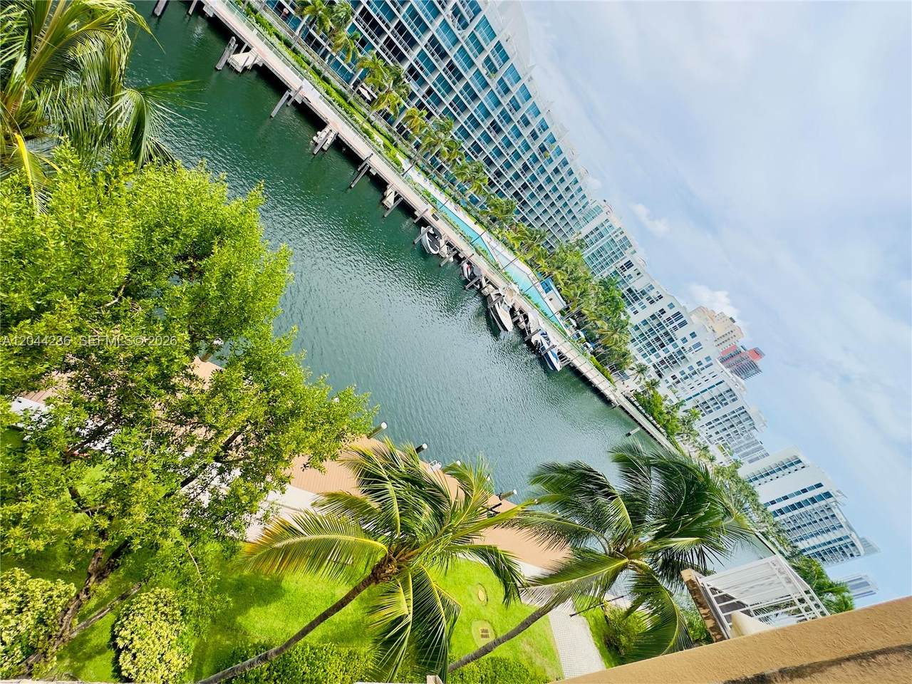https://bt-photos.global.ssl.fastly.net/miami/1280_boomver_2_A12044236-2.jpg