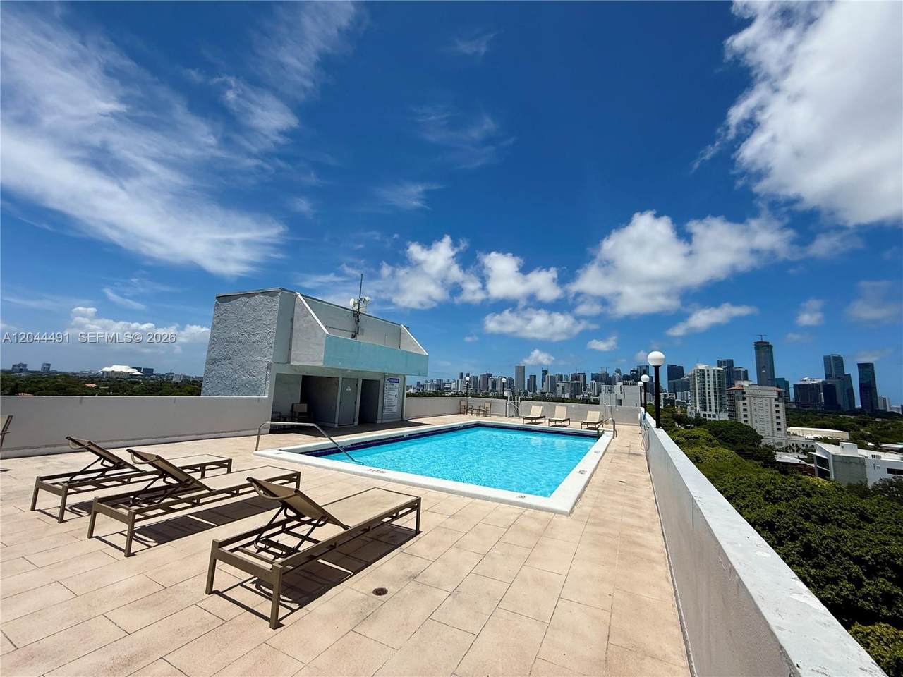 https://bt-photos.global.ssl.fastly.net/miami/1280_boomver_2_A12044491-2.jpg