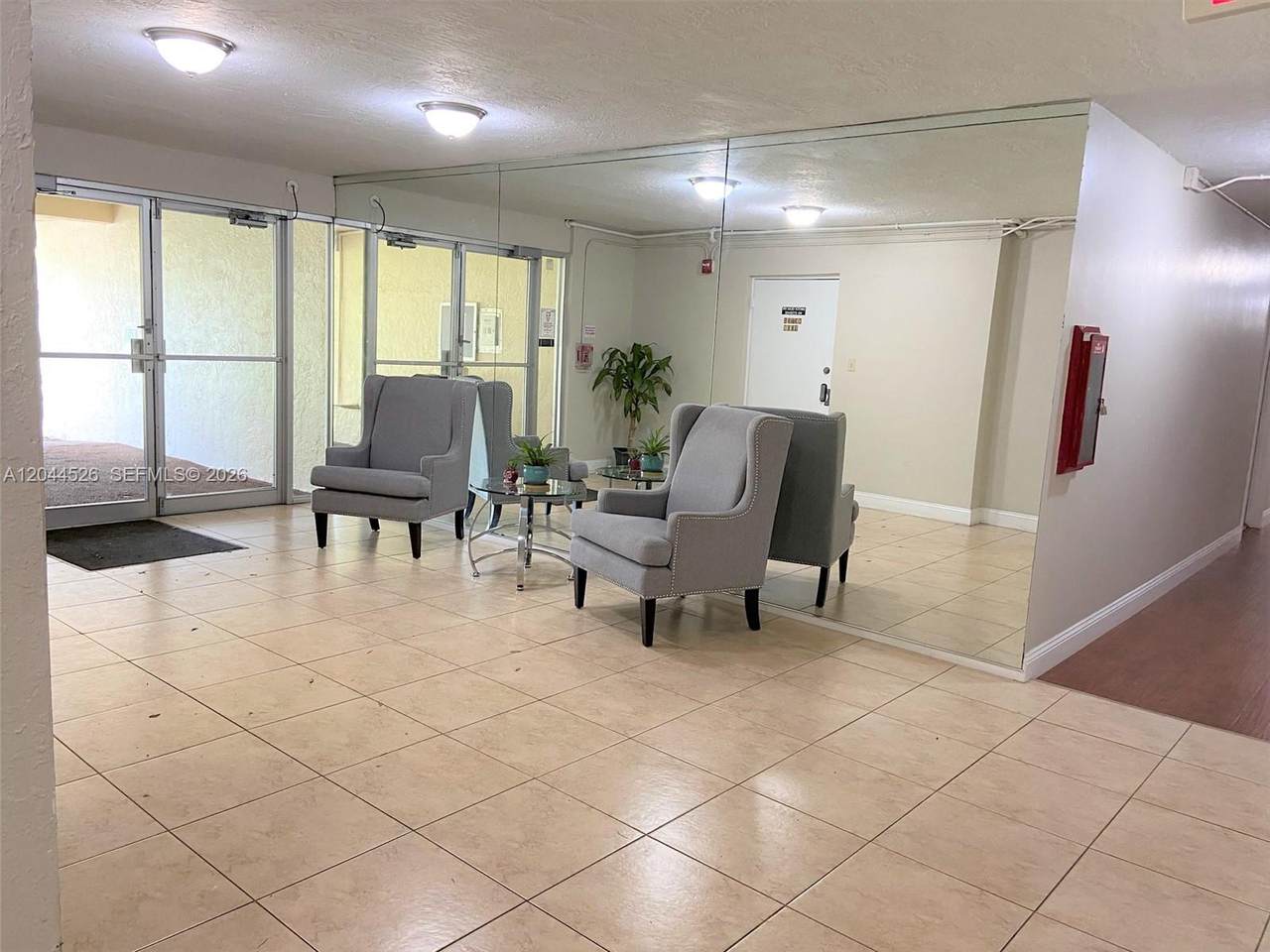 https://bt-photos.global.ssl.fastly.net/miami/1280_boomver_1_A12044526-2.jpg