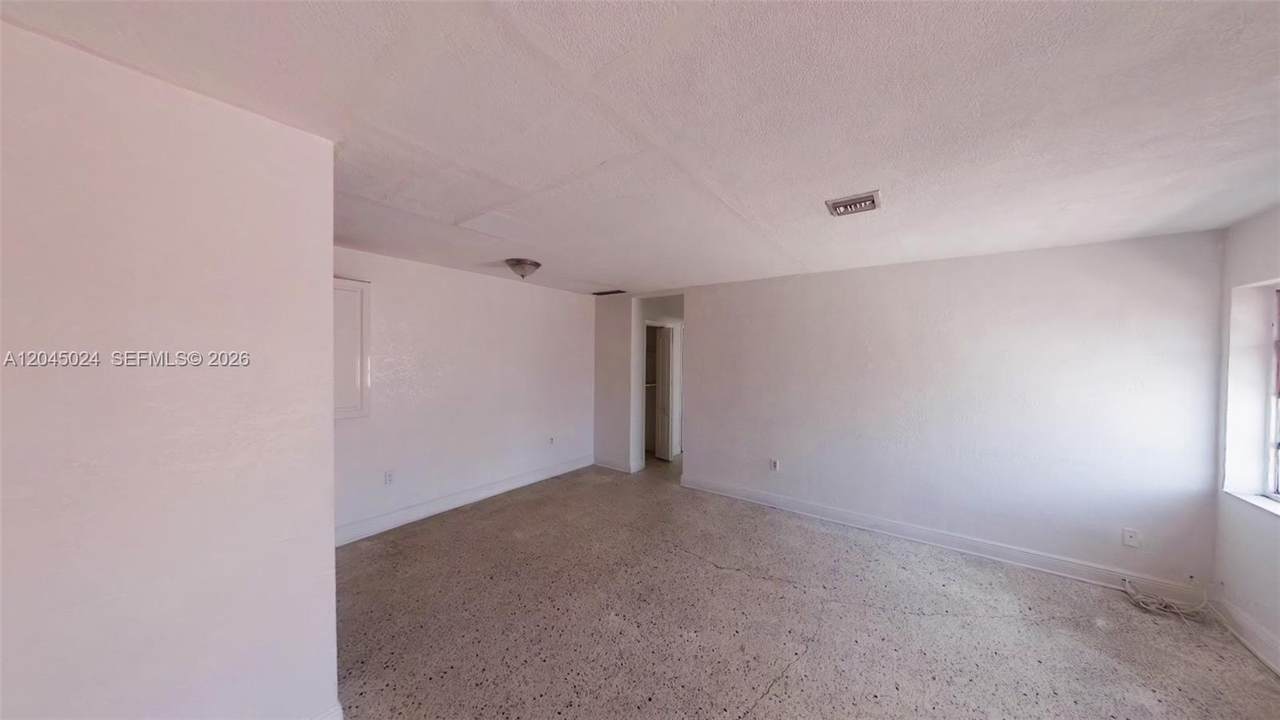 2712 10th Ave - Photo 1
