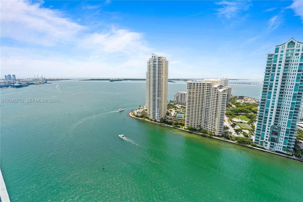 335 Biscayne Blvd - Photo 1