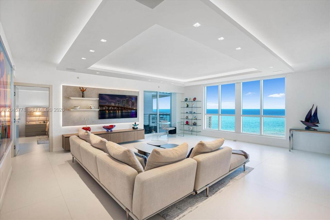 3801 Collins Ave - Photo 1