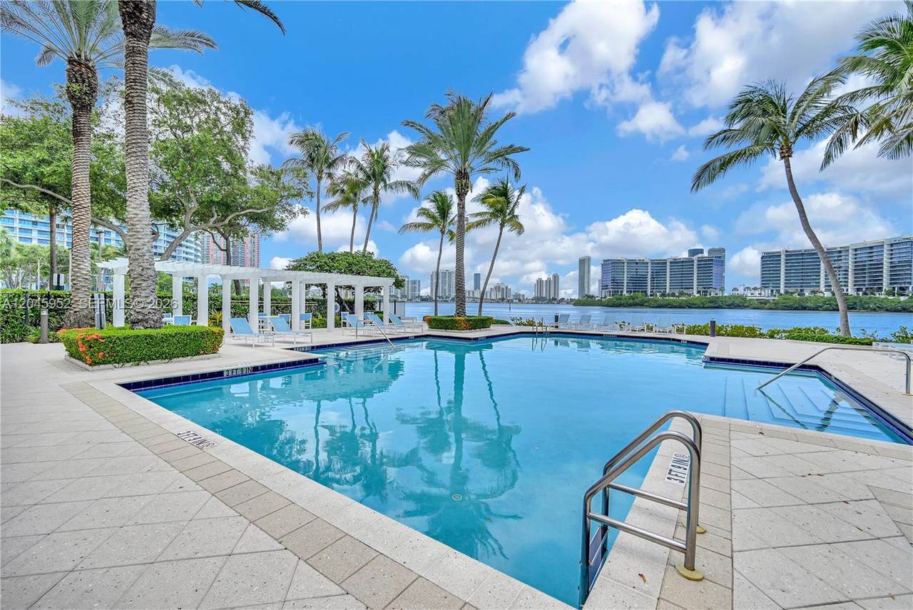 https://bt-photos.global.ssl.fastly.net/miami/1280_boomver_2_A12045952-2.jpg