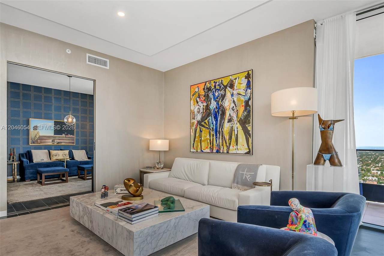 1000 Brickell Plz - Photo 1
