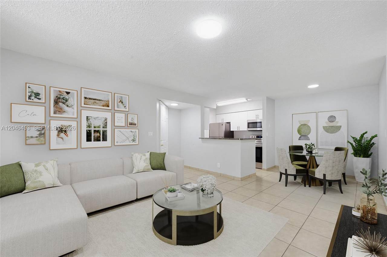 2846 University Dr - Photo 1