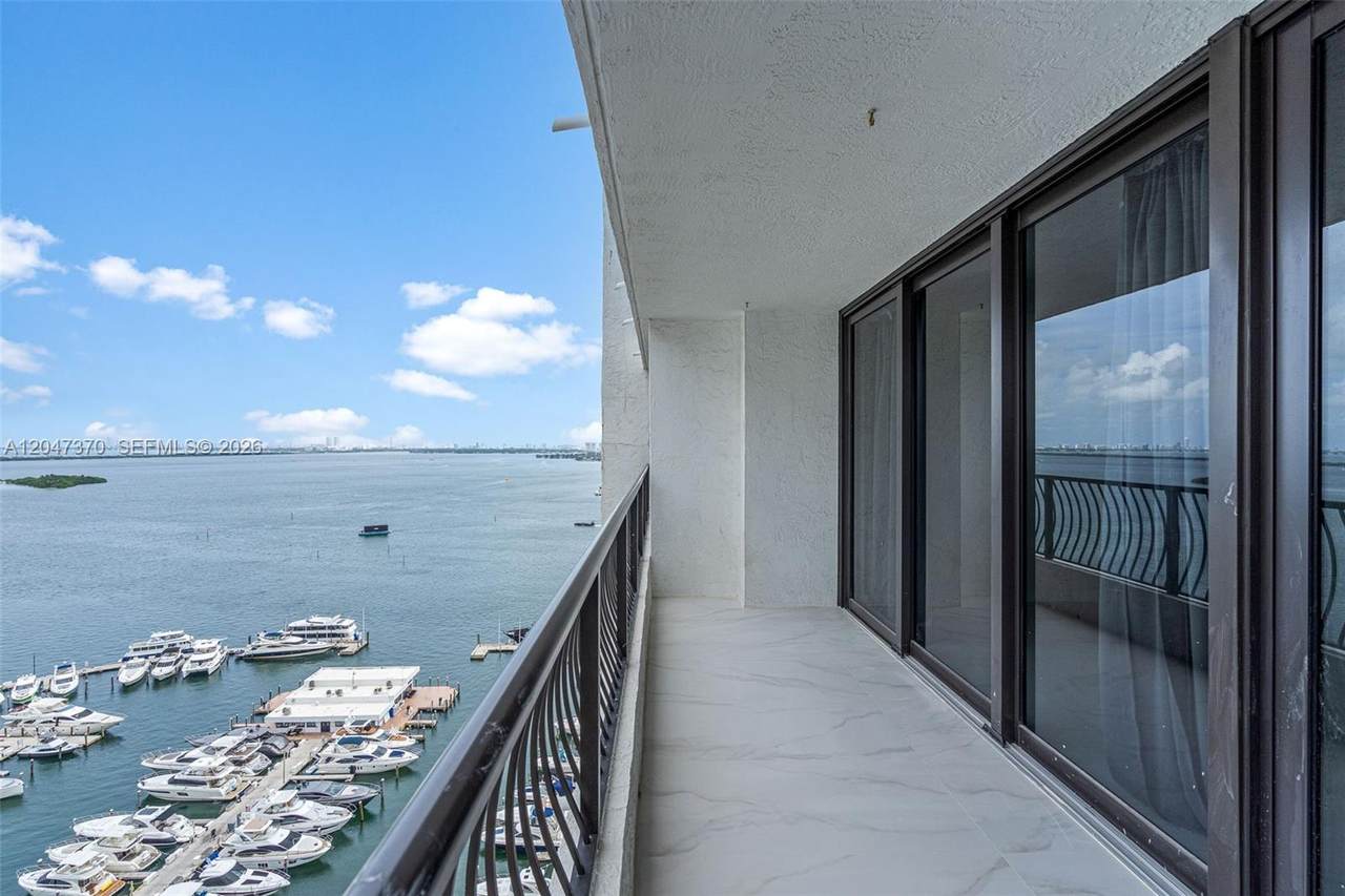 https://bt-photos.global.ssl.fastly.net/miami/1280_boomver_3_A12047370-2.jpg