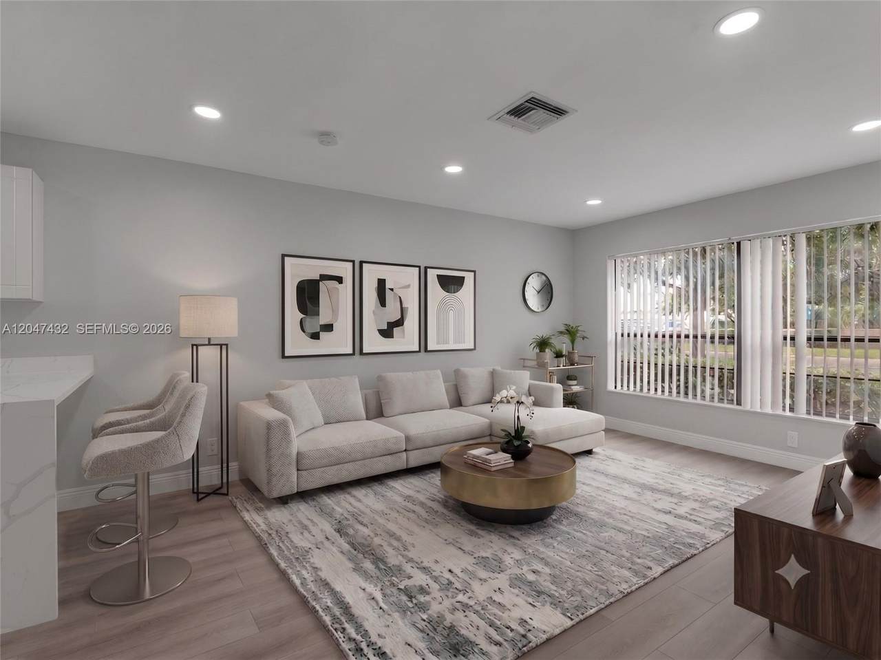 10373 35th St - Photo 1