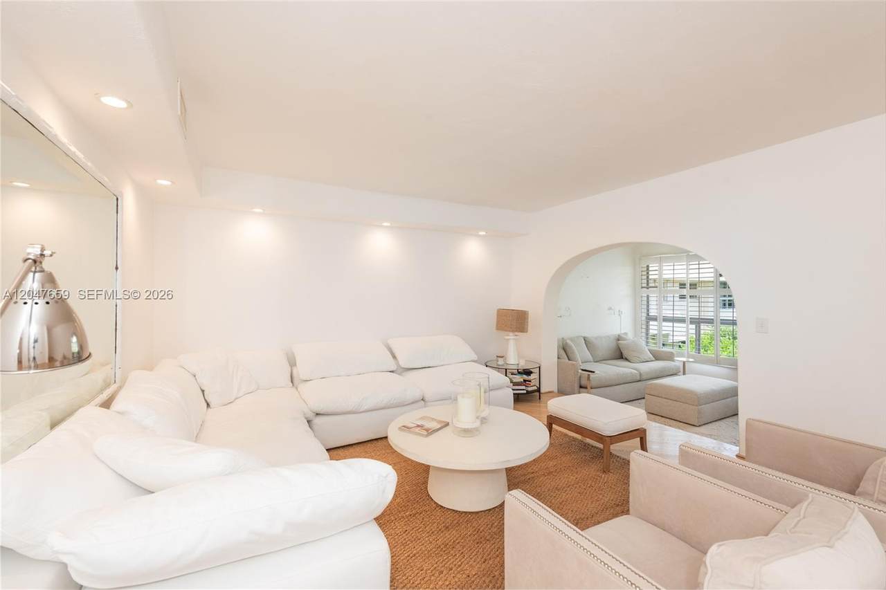 9940 Collins Ave - Photo 1