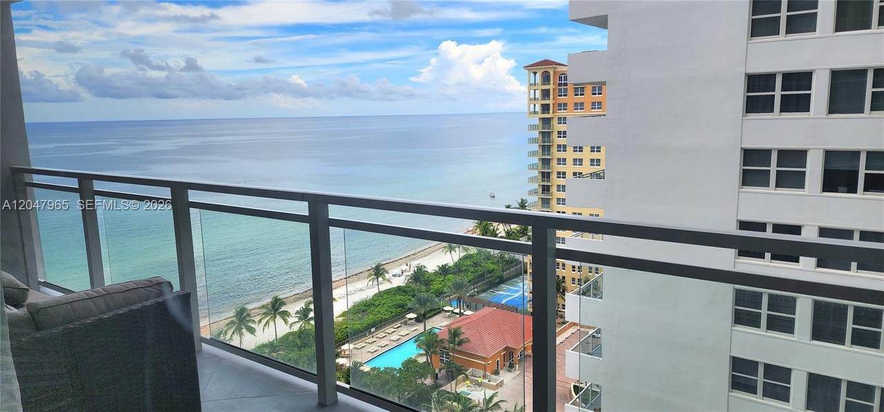 2030 Ocean Dr - Photo 1
