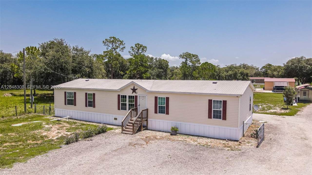 585 Lindero St - Photo 1