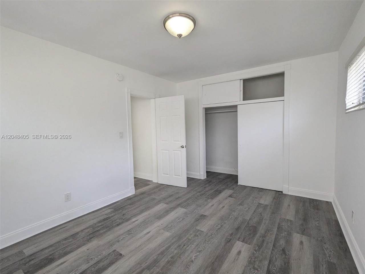 7815 Crespi Blvd - Photo 1