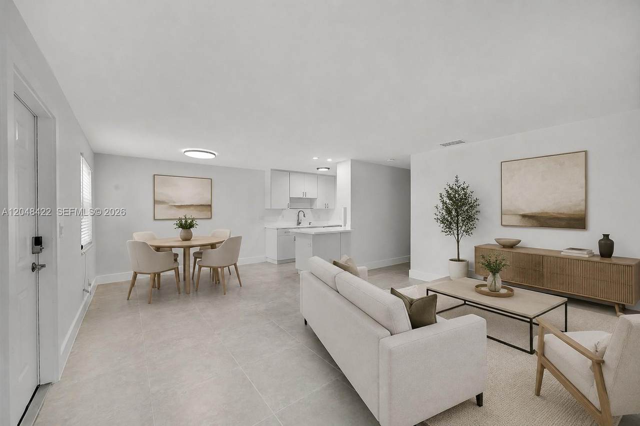 810 12th Ct - Photo 1