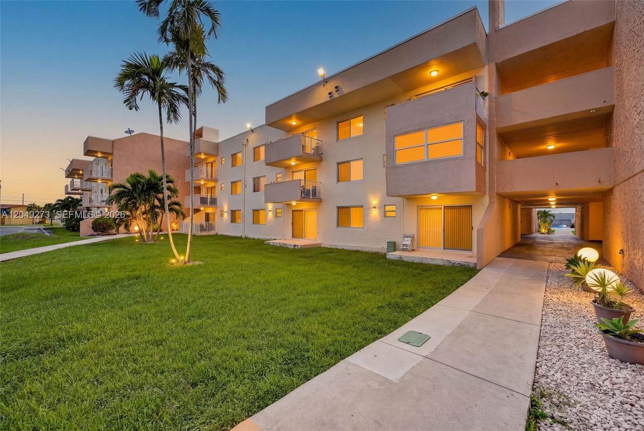 10300 Coral Way - Photo 1