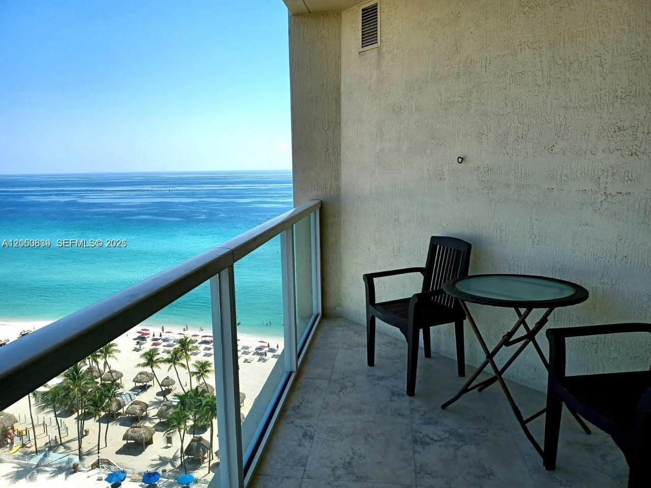 https://bt-photos.global.ssl.fastly.net/miami/1280_boomver_2_A12050639-2.jpg