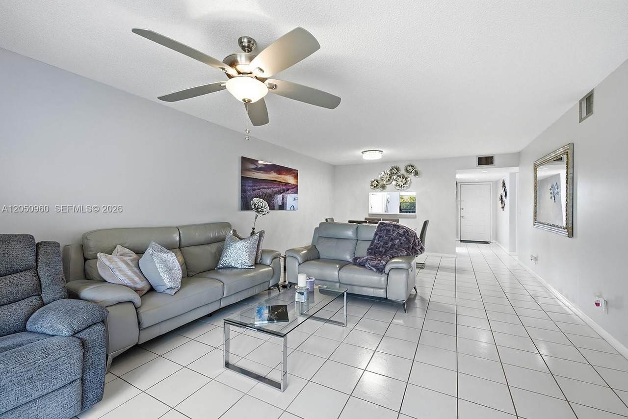 https://bt-photos.global.ssl.fastly.net/miami/1280_boomver_2_A12050960-2.jpg